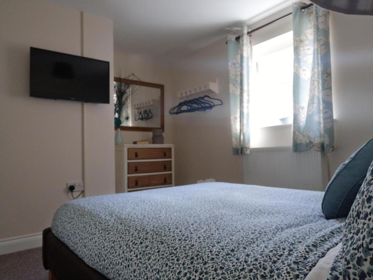 Coastal Escape Deal - 2 Bedroom House -Short Lets & Serviced Accommodation Экстерьер фото