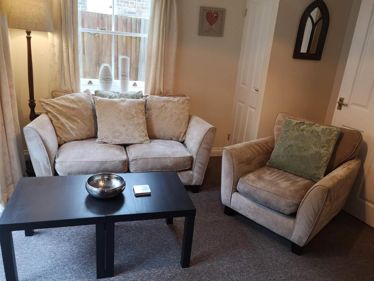 Coastal Escape Deal - 2 Bedroom House -Short Lets & Serviced Accommodation Экстерьер фото