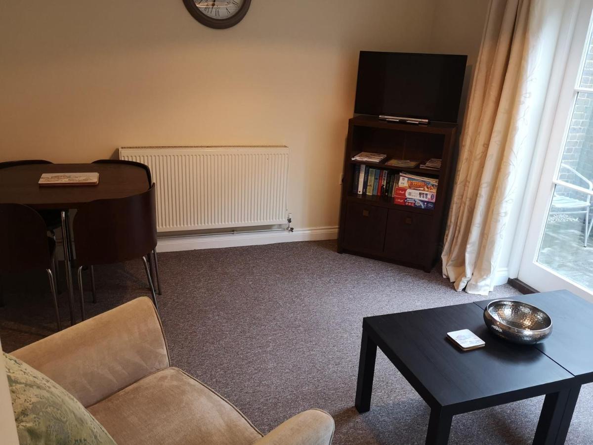 Coastal Escape Deal - 2 Bedroom House -Short Lets & Serviced Accommodation Экстерьер фото