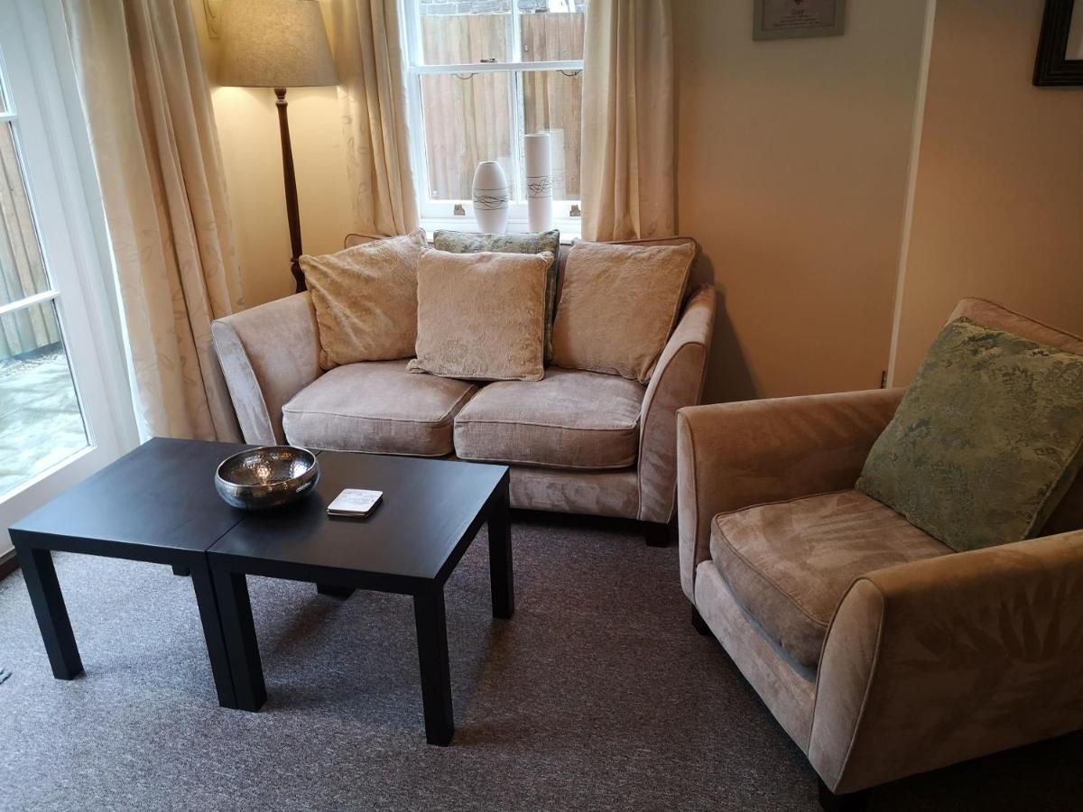 Coastal Escape Deal - 2 Bedroom House -Short Lets & Serviced Accommodation Экстерьер фото
